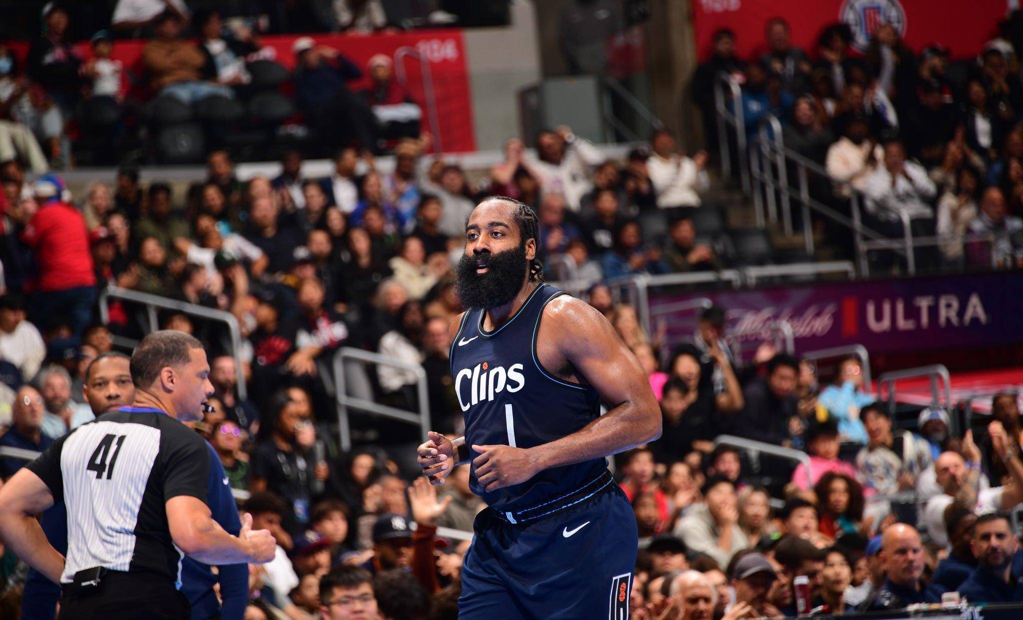 哈登惊艳全场，助攻爆棚助攻爆棚，勇士逆转取胜！