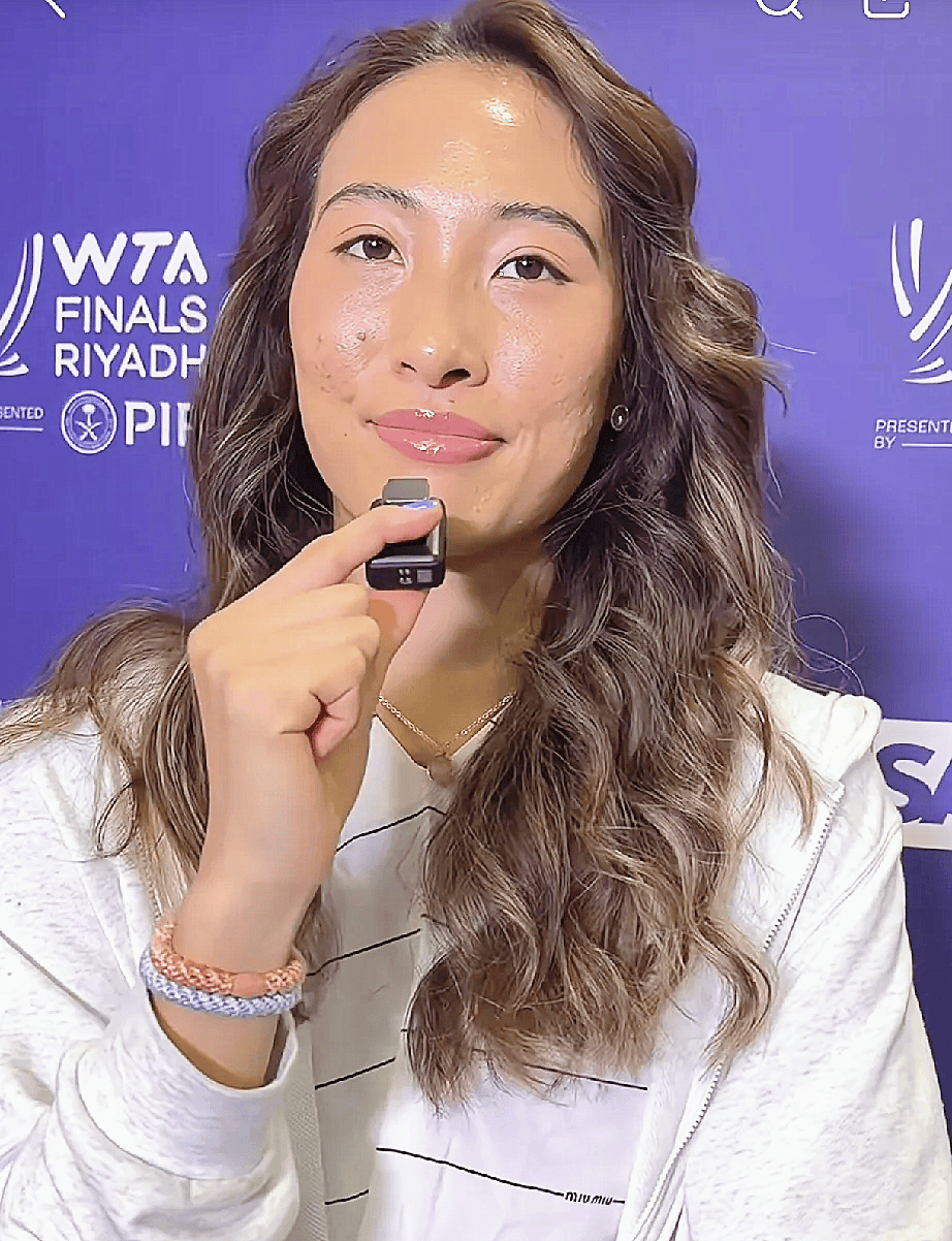 阿扎伦卡遭遇十持续失利，FPX教练压力巨大！