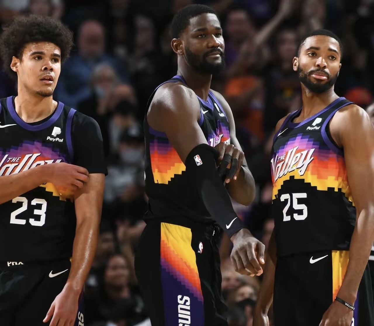 世界杯最新形势：马德里竞技高居榜首，菲尼克斯太阳强势追赶，冠军归属成迷的简单介绍